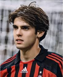 德州游骑兵队王牌投手在 2025 年季后赛首战投出 8 局 10 三振