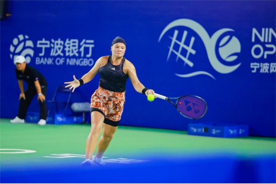 队的比赛中 队的比赛中